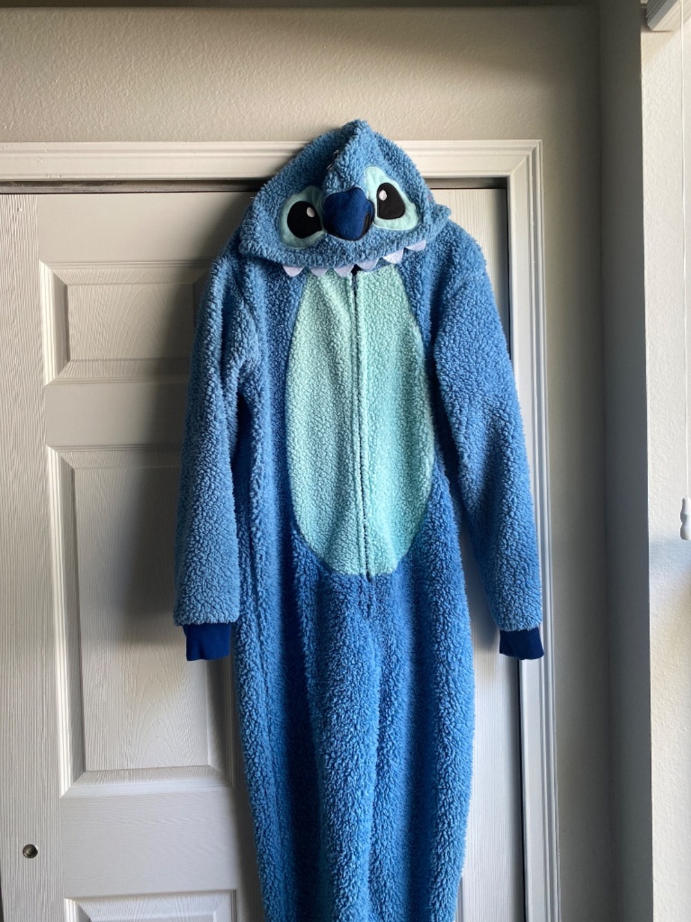Disney stretch pajamas costume